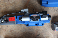 rexroth-vietnam-r901177187-4wrke35e1000l3x-6eg24-k31-c1d3m-dai-ly-rexroth-vietnam.png